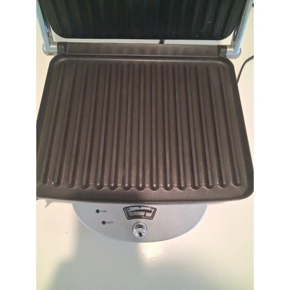DeLonghi CGH800 Retro Contact Grill Panini Press Stainless Steel Slightly